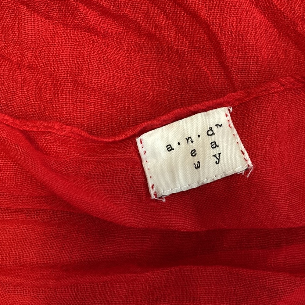 Eternity scarf. Naturally wrinkled. Solid bold red - what a stand out piece! - Picture 4 of 4